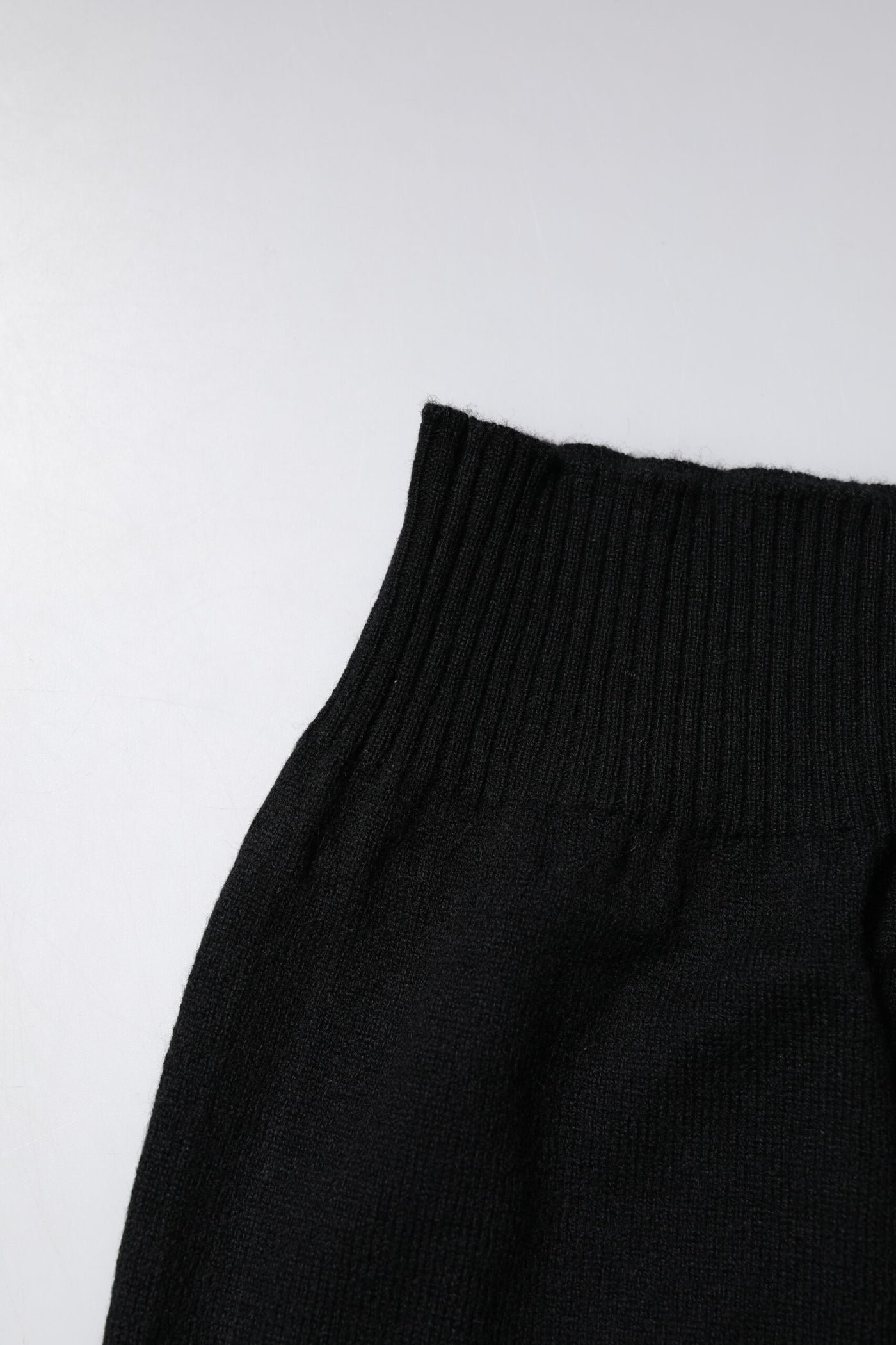 Dolce & Gabbana Black Cashmere Knitted Neck Warmer Foulard Scarf