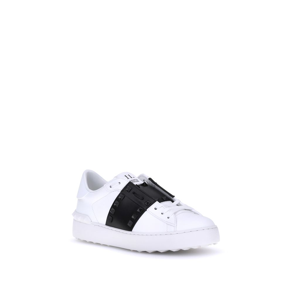 Valentino Garavani Black Calf Leather Bos Taurus Low Top Sneakers